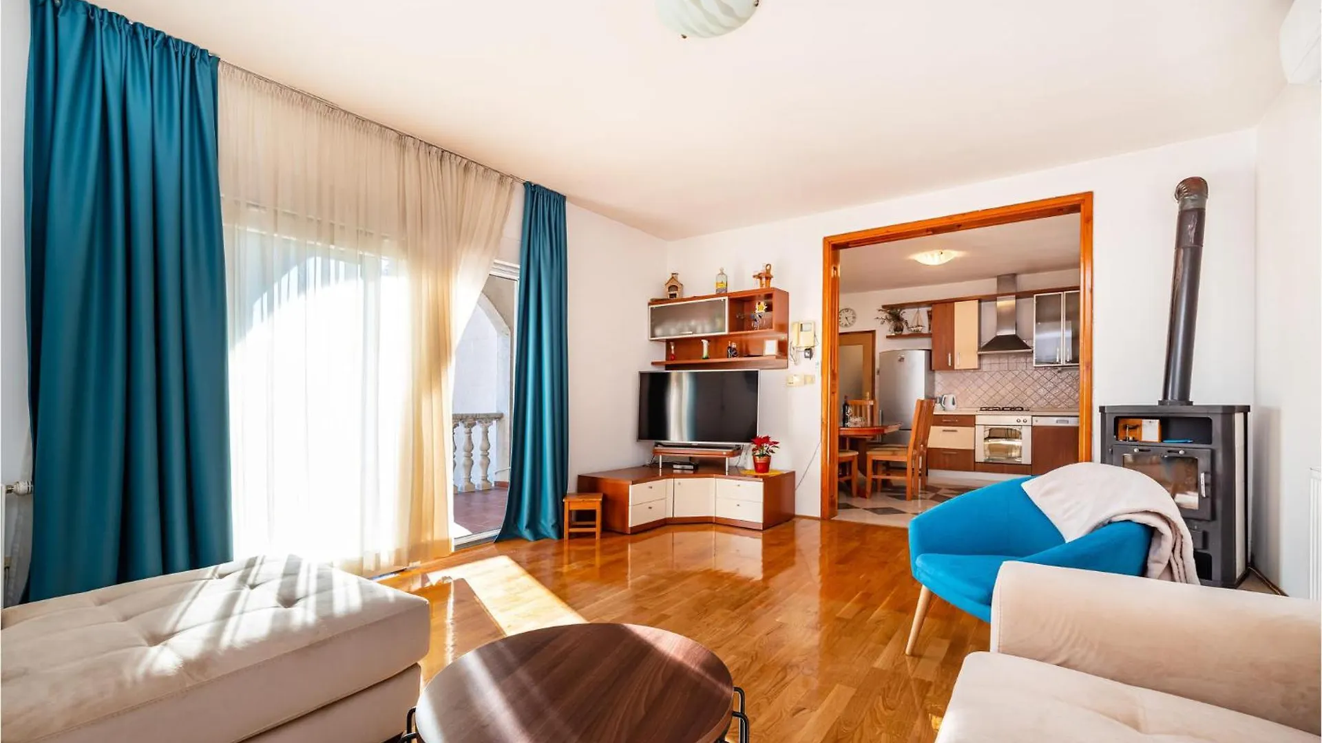 Cozy Home In Posedarje With Wifi Prázdninový dům